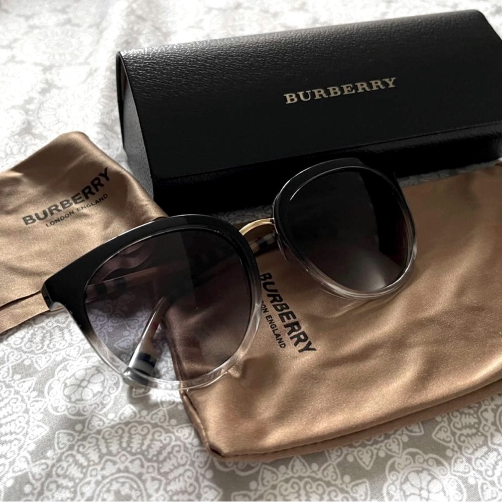 Burberry sun glasses with cover